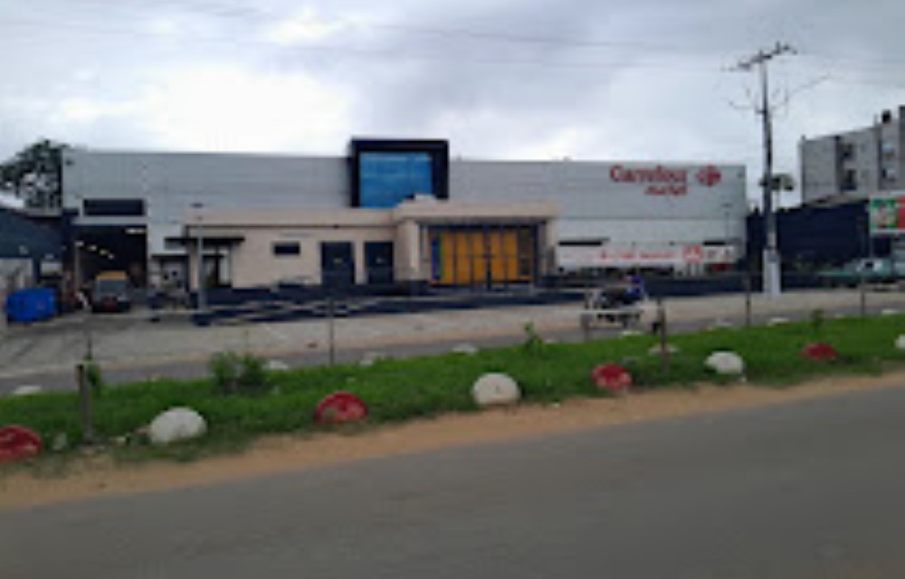 Supermarche Carrefour Market(Logpom & Bonamoussadi)